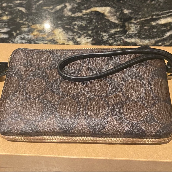Coach Wallet - Picture 2 of 10